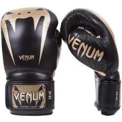 Venum Giant 3.0 Nappa Leather Boxing Glove – Black/White 8 Venum Giant 3.0 Nappa Leather Boxing Glove – Black/White -Boxing Shop VENUMGIANT3.0blackgold 2nd