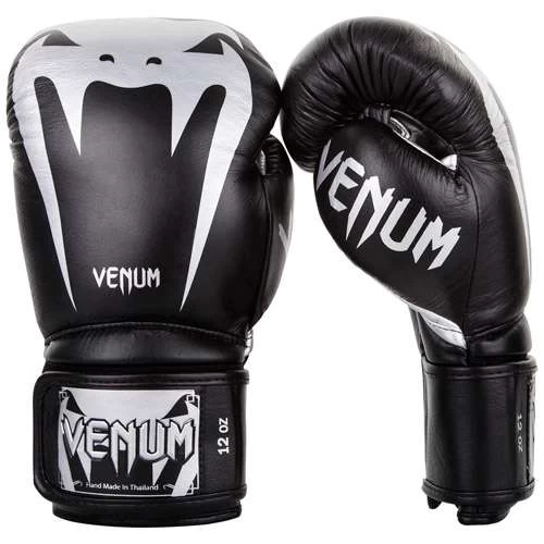 Venum Giant 3.0 Nappa Leather Boxing Glove – White/Gold 3 Venum Giant 3.0 Nappa Leather Boxing Glove – White/Gold - Image 3