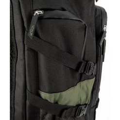 Venum Challenger Xtrem Evo BackPack Black-Green -Boxing Shop venum challenger xtrem evo backpack black green 6 lg